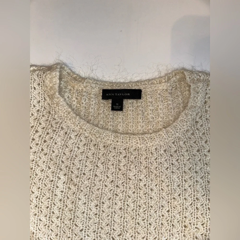 Ann Taylor Sweater Small Cream Wool Blend High Low Hem Long Sleeve Pullover